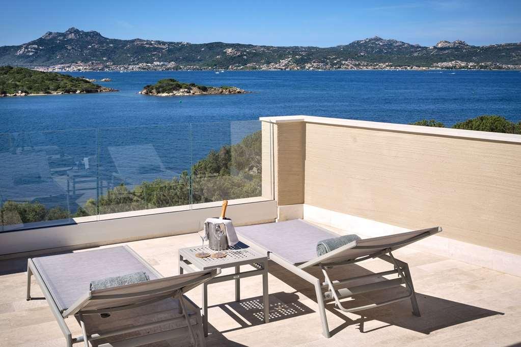Resort 7pines Sardinia - A Destination By Hyatt 5*
