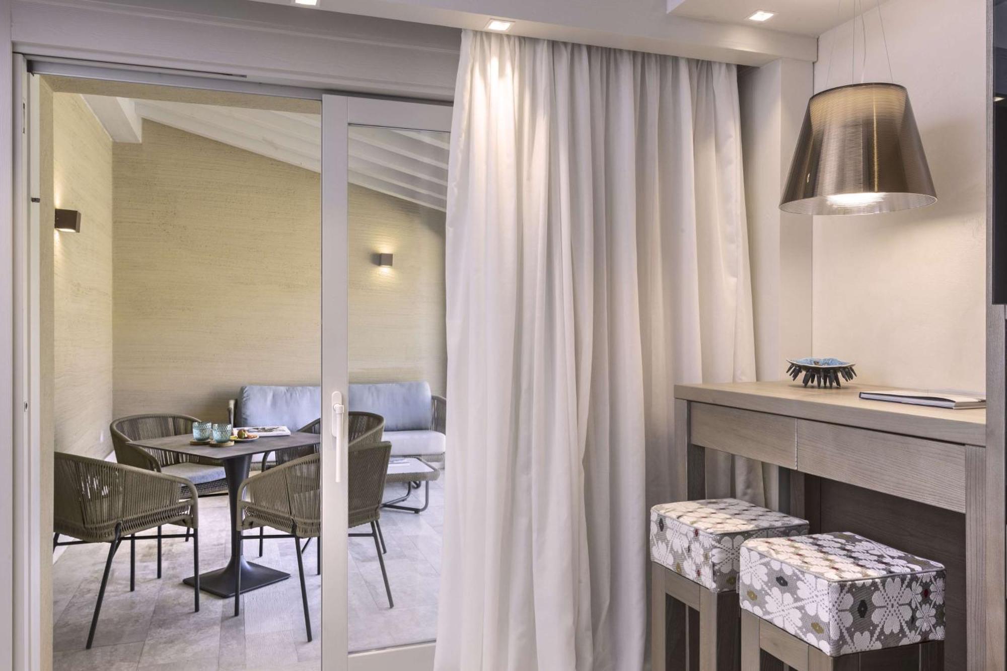 Resort 7pines Sardinia - A Destination By Hyatt Baja Sardinia