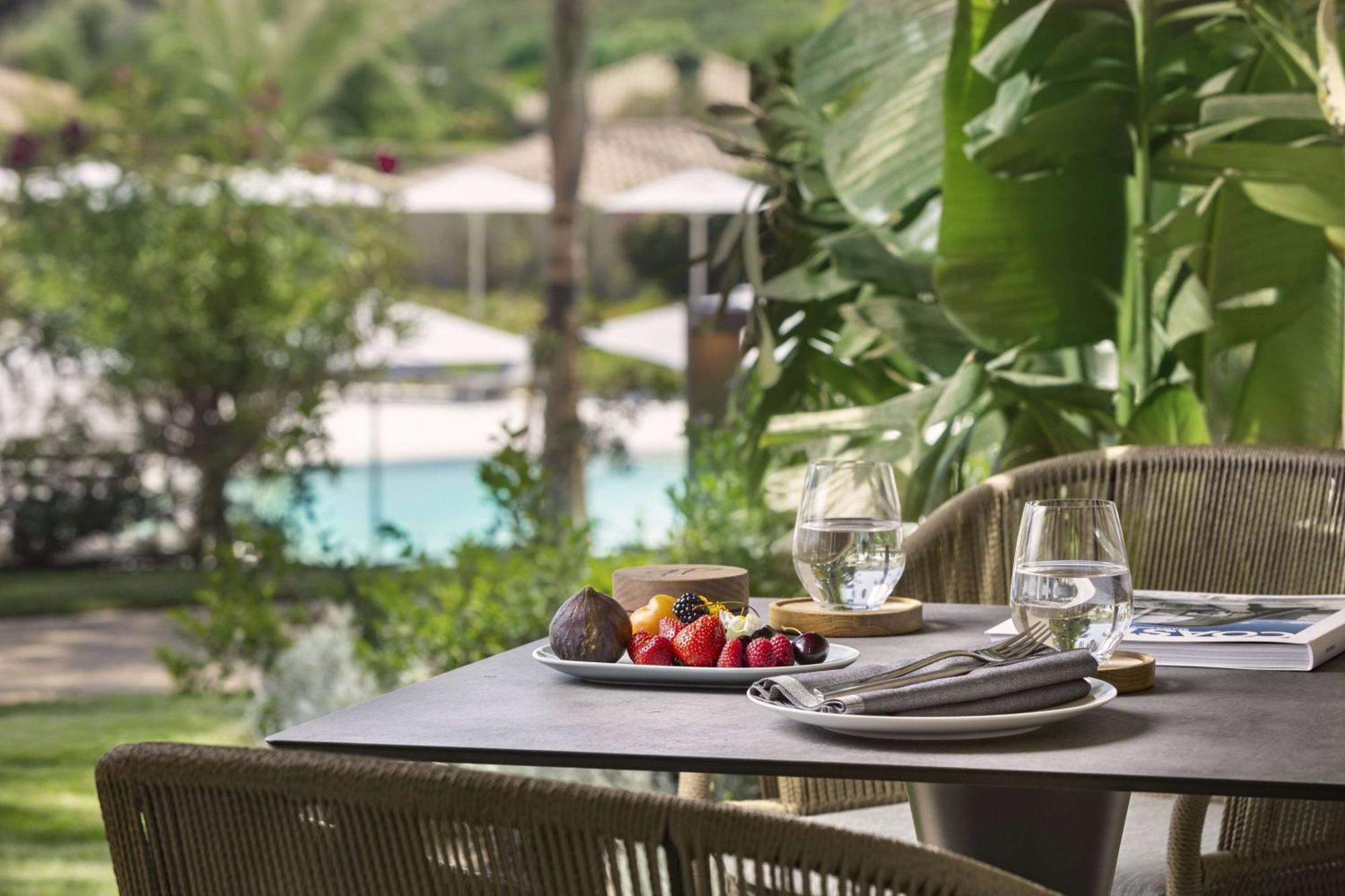 7pines Sardinia - A Destination By Hyatt 5* Baja Sardinia