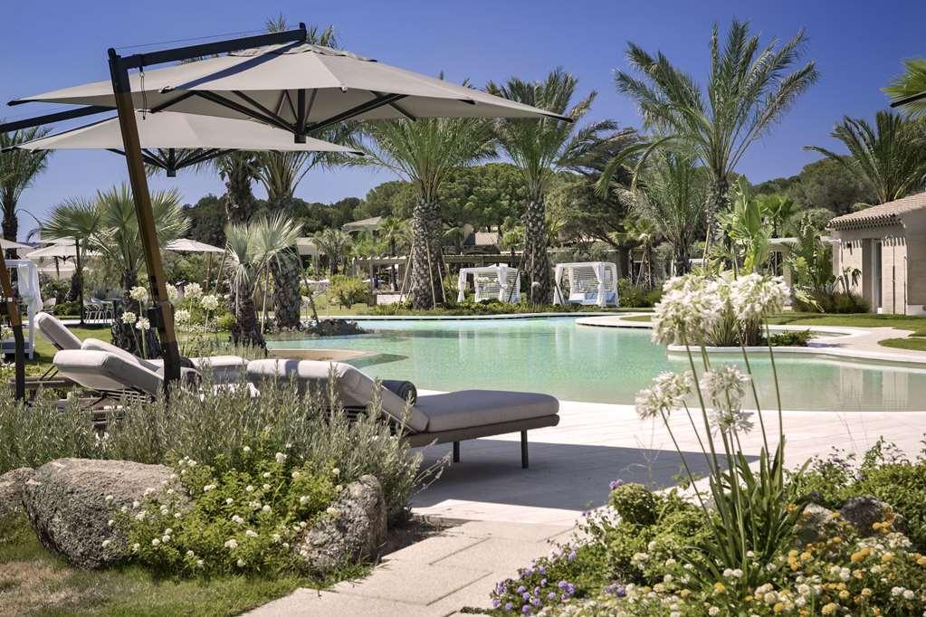 Station touristique 7pines Sardinia - A Destination By Hyatt 5*